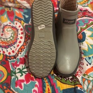 Gray Women's rain chelsea boots